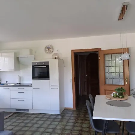 Weingut Gödert Apartment Osann-Monzel